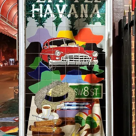 Casa Cuba In Little Havana, Brickell, Calle 8 And 10 Minutes To The Beach Free Parking Miami Esterno foto