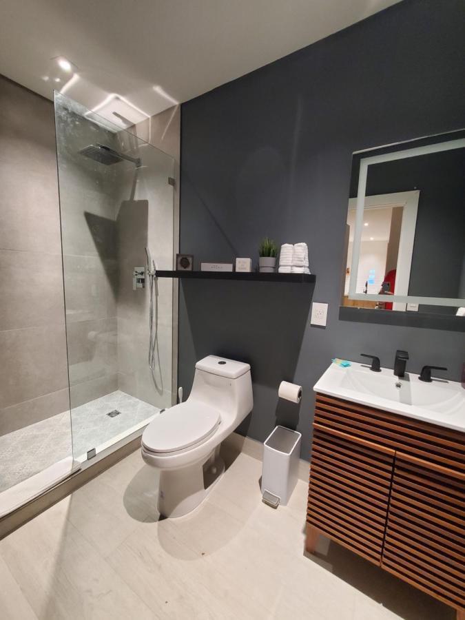 Casa Cuba In Little Havana, Brickell, Calle 8 And 10 Minutes To The Free Parking Appartement